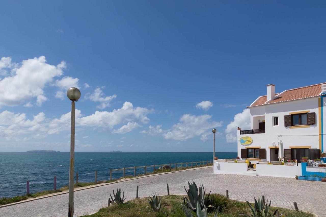 Bed and Breakfast Pequena Baleia Феррел Экстерьер фото